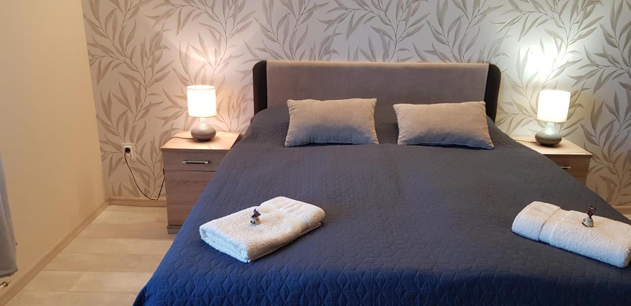 Rozsa Apartmanhaz Szegedin Exterior foto