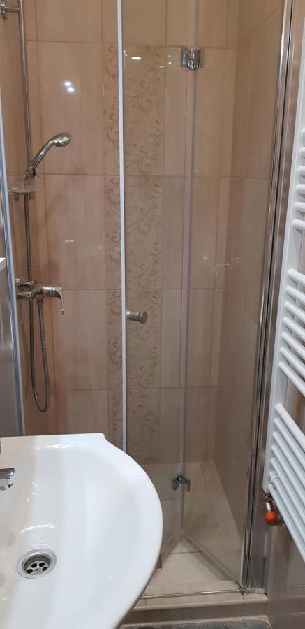 Rozsa Apartmanhaz Szegedin Exterior foto