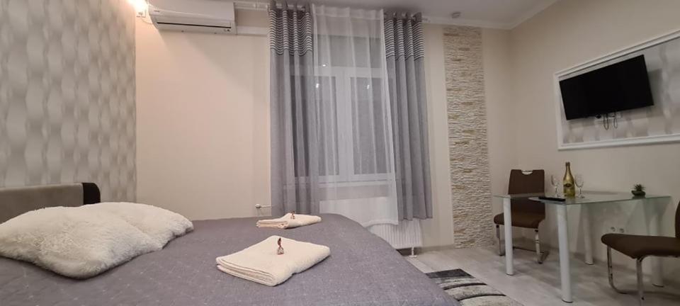 Rozsa Apartmanhaz Szegedin Exterior foto